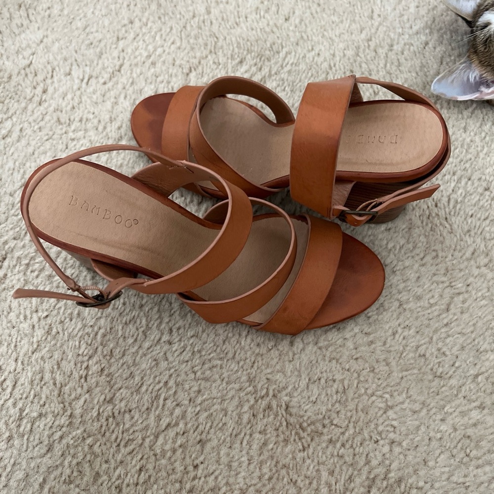 Brown bamboo heels size 8 - Picture 2 of 5